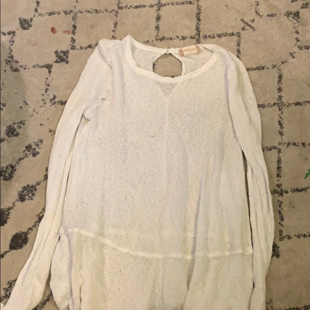 White keyhole back sweater knit light